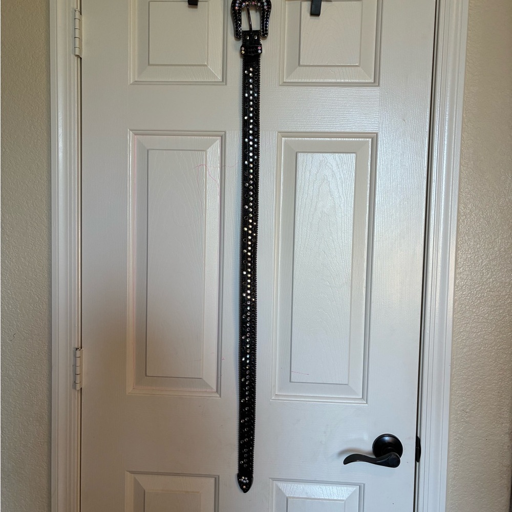 Black Leather Belt with Studs - Picture 5 of 6